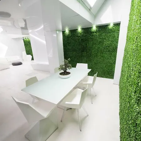 Hostal Optimi *